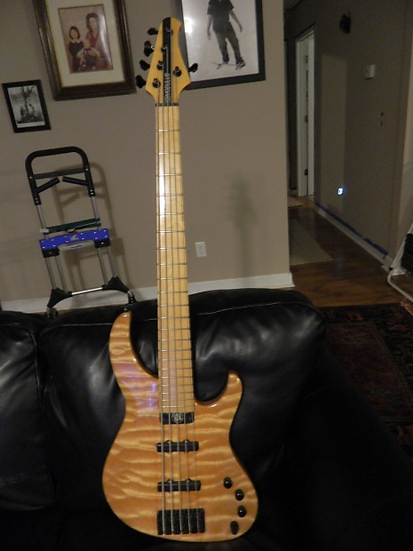 Modulus　Genesis　５st Modulus Genesis 5 **Archive** , High End Bass Guitars, Amps