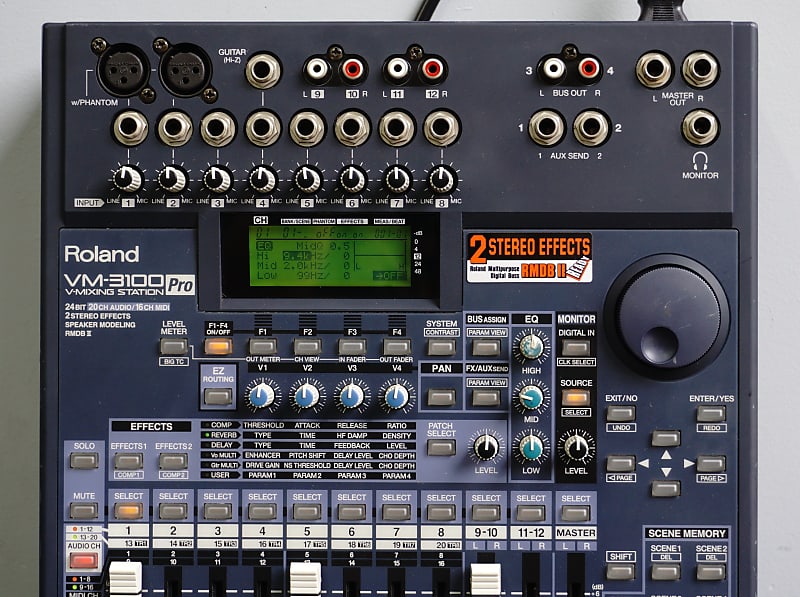 Roland VM-3100 Pro V-Mixing Station 24 Bit Digital Mixer - 100-240V