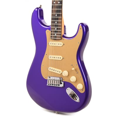 Fender American Ultra Stratocaster Plum Metallic w/Ebony Fingerboard & Anodized Gold Pickguard (CME Exclusive) image 2
