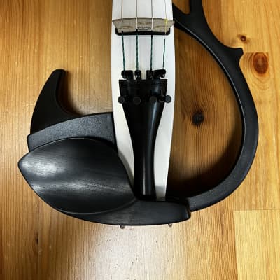 Yamaha SV-200 Studio Solid Body Violin image 3
