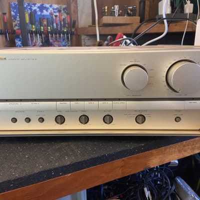 Marantz Pm-90 integrated amplifier Japanese version with