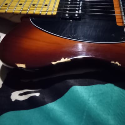 Fender Modern Player Telecaster Plus 2012 - 2018 - Honey Burst image 3