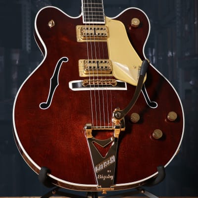 Gretsch G6122TG Players Edition Country Gentleman Hollowbody Guitar with Bigsby in Walnut Stain image 1