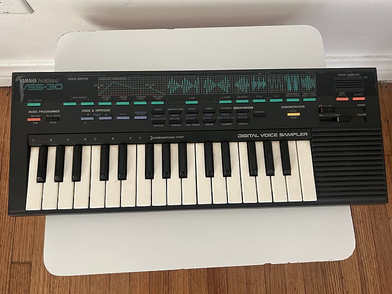 ヤマハ VSS-30 デジタルボイスサンプラー Yamaha VSS-30 PortaSound Voice Sampler Vintage Keyboard Box
