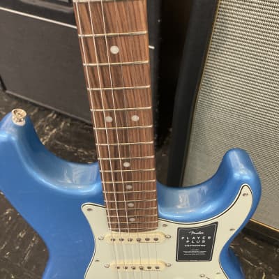 Fender  Stratocaster - Player Plus Series Opal Spark image 3