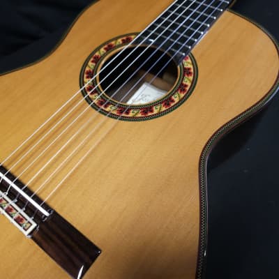 Jose Ramirez Cedar Guitarra del Tiempo Studio Classical Nylon String Guitar w/ Logo'd Hard Case image 8