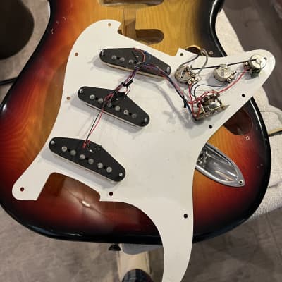 Hisonus  Stratocaster 1970's-1980's - sunburst RARE image 9