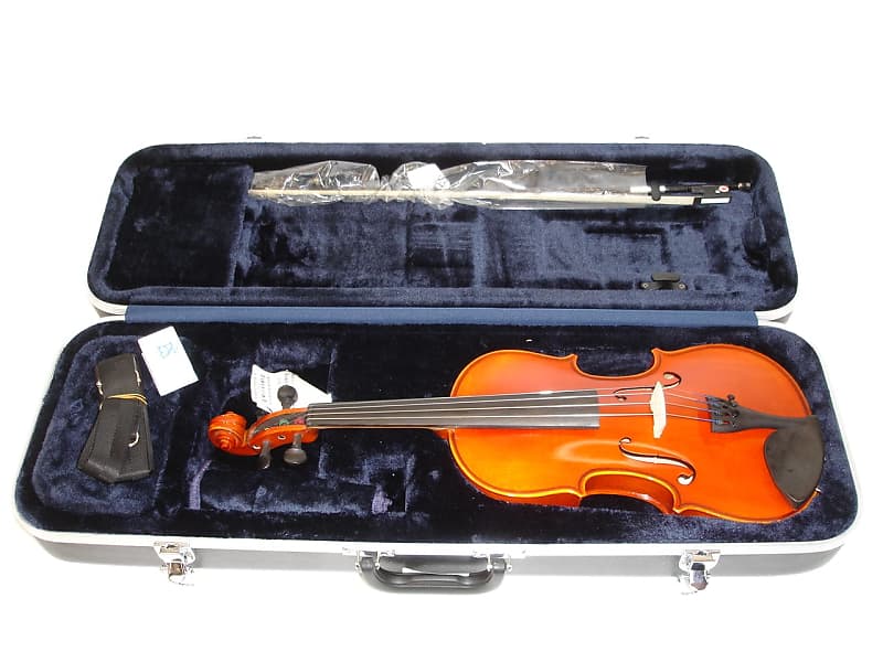 Eastman VL80 Model 80 4/4 Student Violin Outfit with Bow, Case