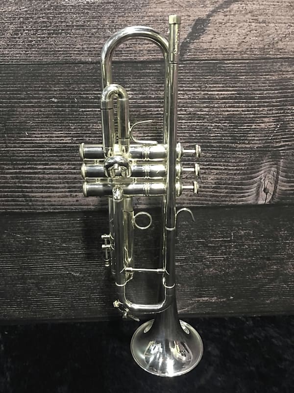 Holton T101 SYMPHONY – TRUMPET | Reverb