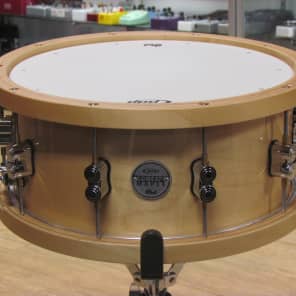 PDP PDSN6514NAWH 6.5x14 20-Ply Maple Snare Drum w/ Wood Hoops