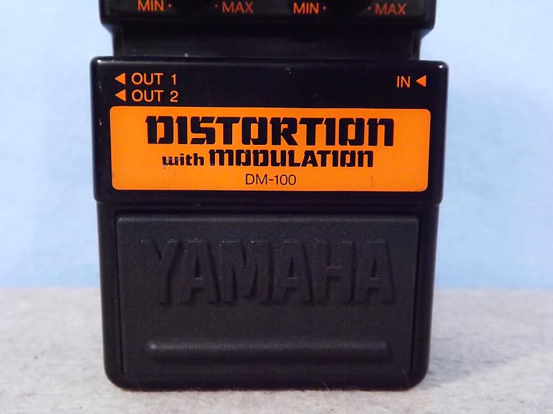 Yamaha DM-100 Distortion with Modulation