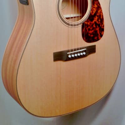 Larrivee Legacy Mahogany D-40E Satin Dreadnought Acoustic Electric StagePro Element Pickup with case image 7