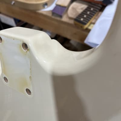 Fender Stratocaster MIM 2000's - White image 7