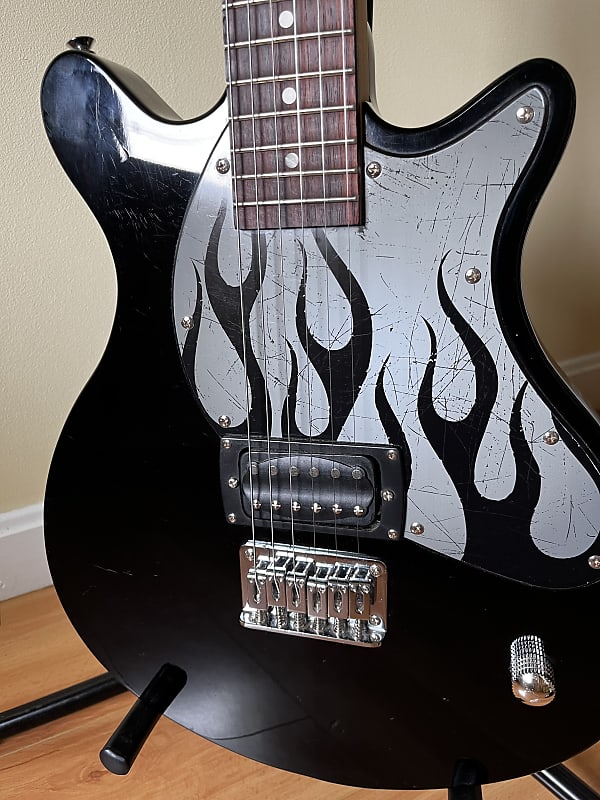 FIRSTACT ファーストアクト ME1980 ストラト ブラック First Act ME1980 Electric Guitar Black With Flames