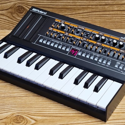 Roland CM-32L LA Sound Module | Reverb Roland CM-32L LA Sound Module | Reverb