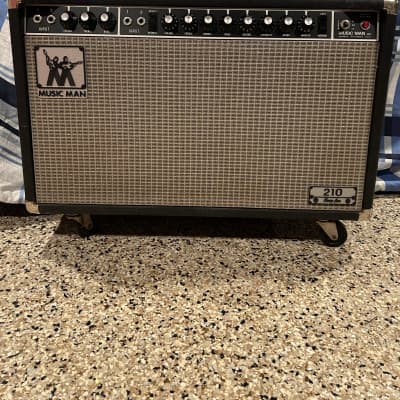 Music Man 210 Sixty-Five 2-Channel 65-Watt 2x10