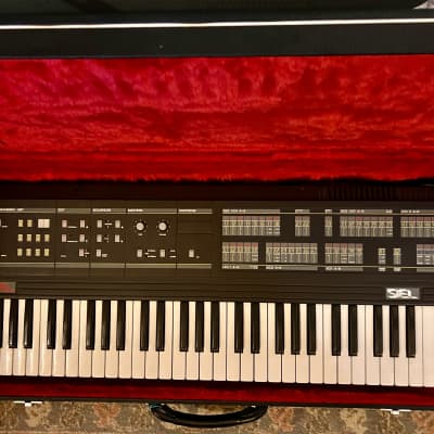 Siel DK 80 - Analog Italo Disco Synth + Case!