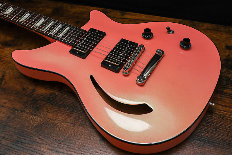 GIBSON USA Custom Shop Modern F Double Cut DC