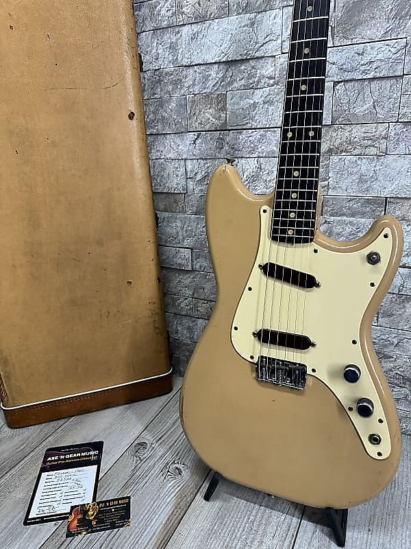 Fender Duo-Sonic with Rosewood Fretboard 1959 - 1964