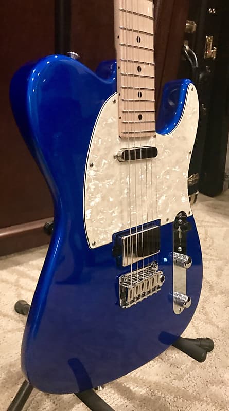 Tom Anderson Guitarworks T Classic solid body 2018 Candy apple blue image 1