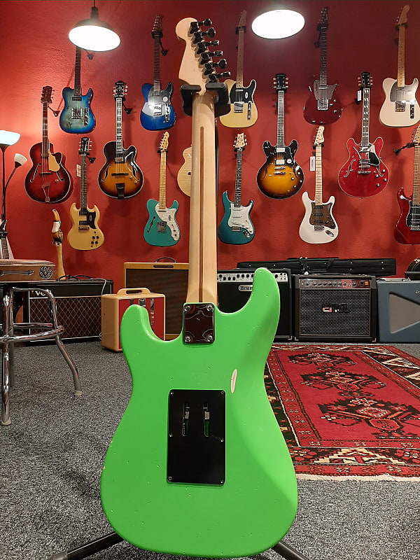 Charvel steve vai Green Meanie風MOD Charvel steve vai Green Meanie