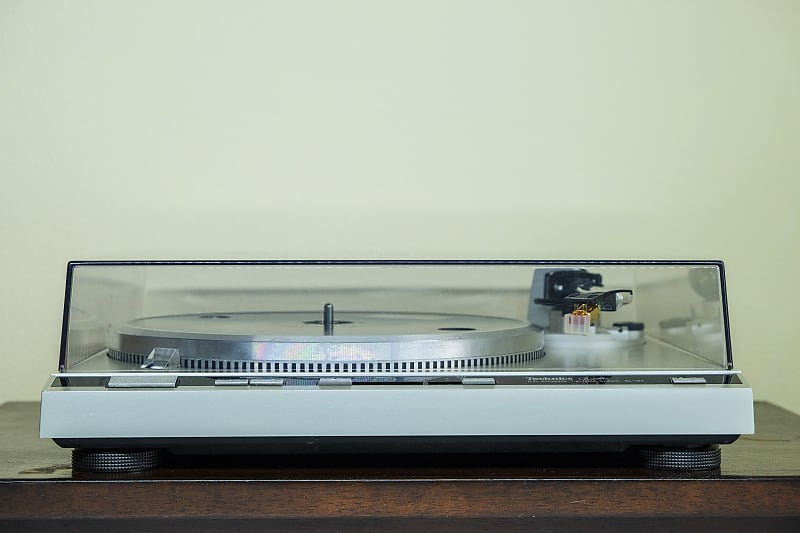 Technics SL-Q3 Turntable