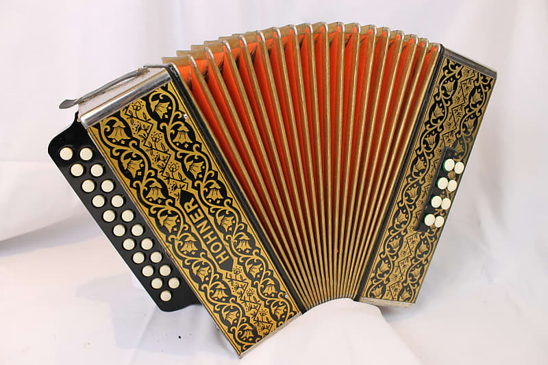 21 deals button accordion