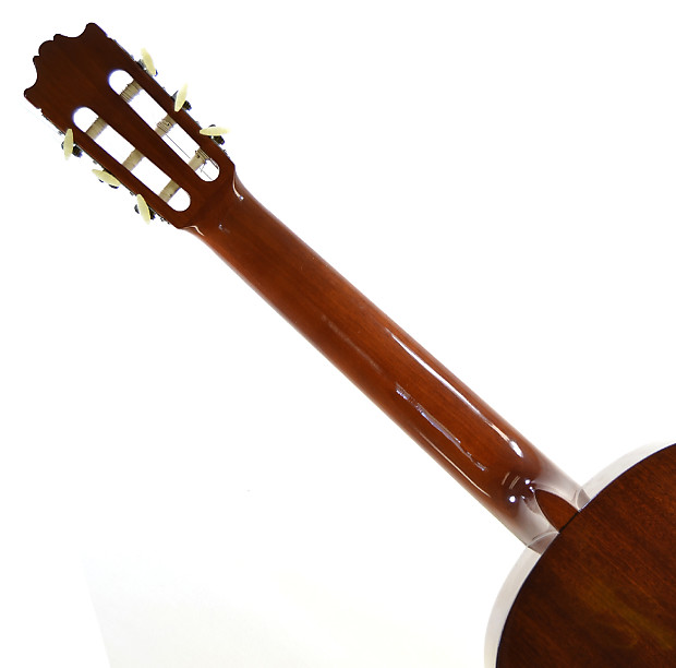 YAMAHA G-231 アコースティックギター ハードケース付き Yamaha G-231 Cedar Top Nylon String Classical Acoustic