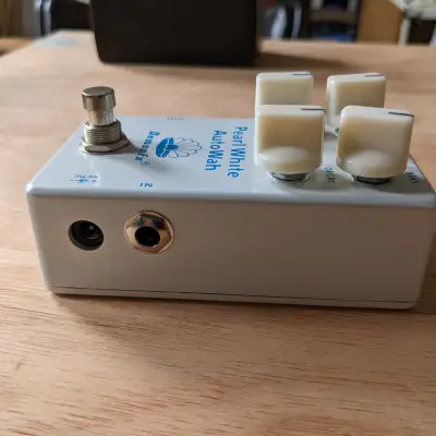 Demonfx Pearl White Autowah 2021 | Reverb Canada