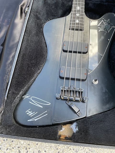 Gibson Blackbird bass signed by NIKKI SIXX himself | Reverb