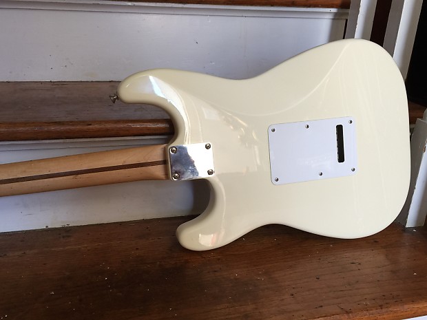 【激安】半額以下- 50%OFFの安い通販 In Made Fender Mexico 1996 Stratocaster Anniversary 50th ギター