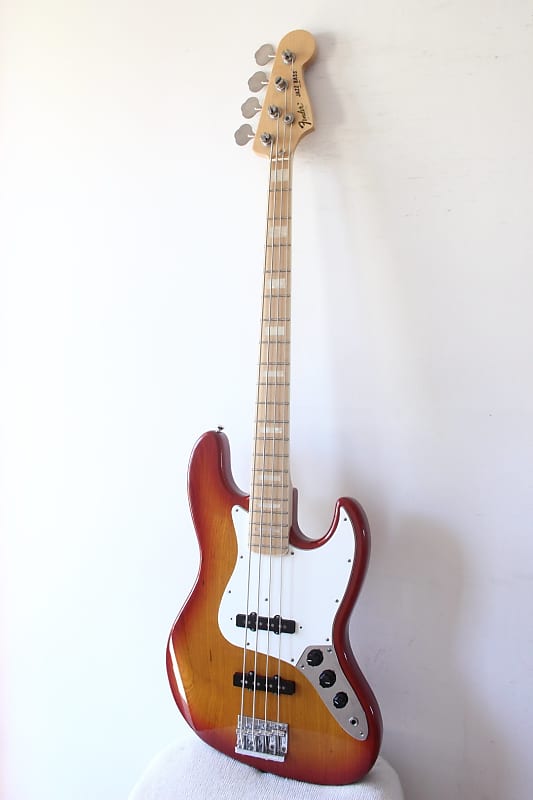 Fender Japan '75 Reissue Jazz Bass JB75-100US Cherry Sunburst 2007-10