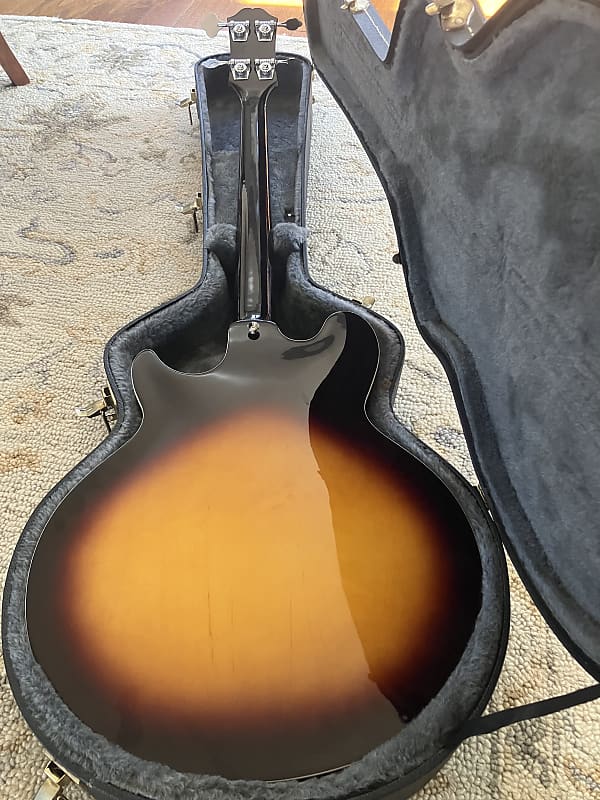 Epiphone Jack Casady Signature Semi Hollow Bass with Hard