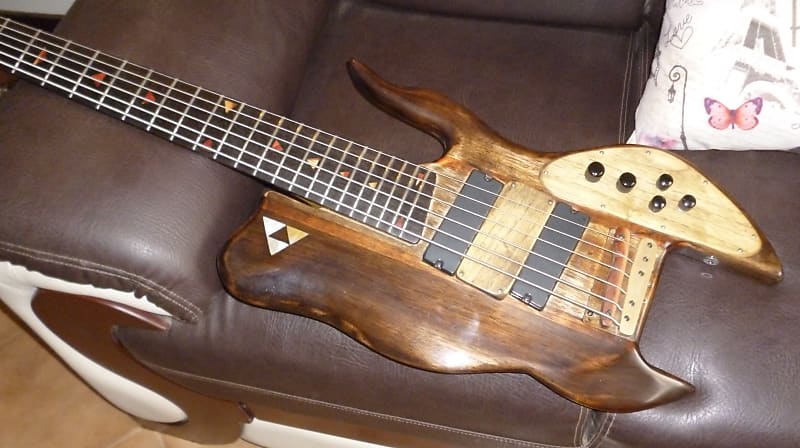 custom shop handmade 6 strings bass preorder image 1