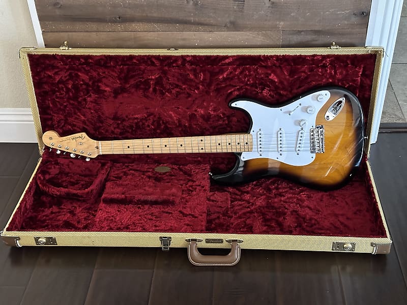 Fender 60th Anniversary American Vintage '54 Stratocaster 2014 - 2-Color Sunburst image 1