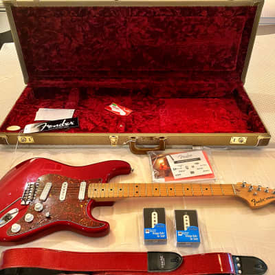 Fender American Special Stratocaster with Maple Fretboard 2010 - 2018 - Candy Apple Red for sale