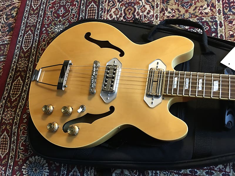 【最安値挑戦】 Epiphone Casino Couple with upgraded TV Jones Pickups ギター