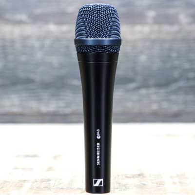 Sennheiser e 945 High Feedback Rejection Dynamic Super-Cardioid Vocal Microphone
