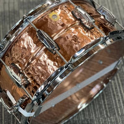 LUDWIG 14X6.5 HAMMERED COPPERPHONIC SNARE DRUM image 7