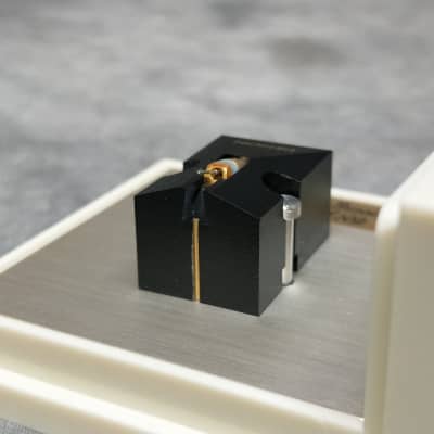Denon DL-103R 6N Pure Copper Moving Coil Cartridge In Excellent Condition image 6