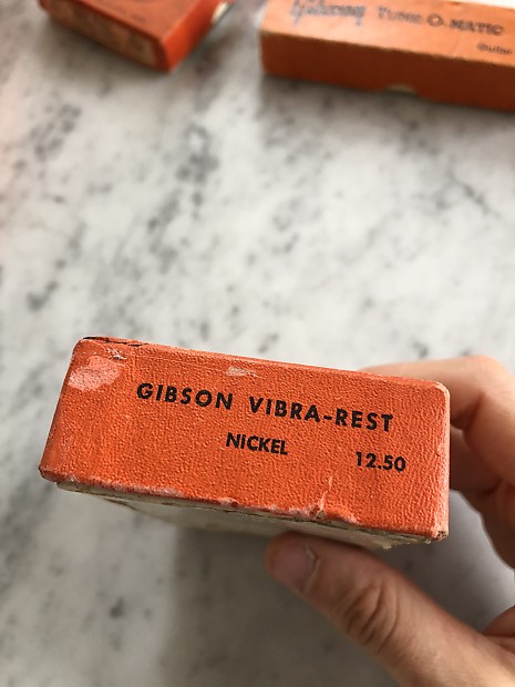 1950's Gibson Vibra-Rest Ultra Rare Case Candy w/ Original