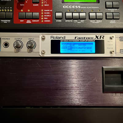 Roland Fantom-XR rackmount synth/sampler module