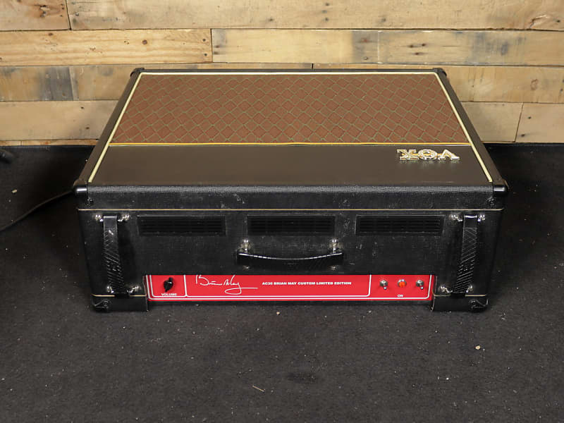 Vox Limited Edition AC30BM Brian May 2x12