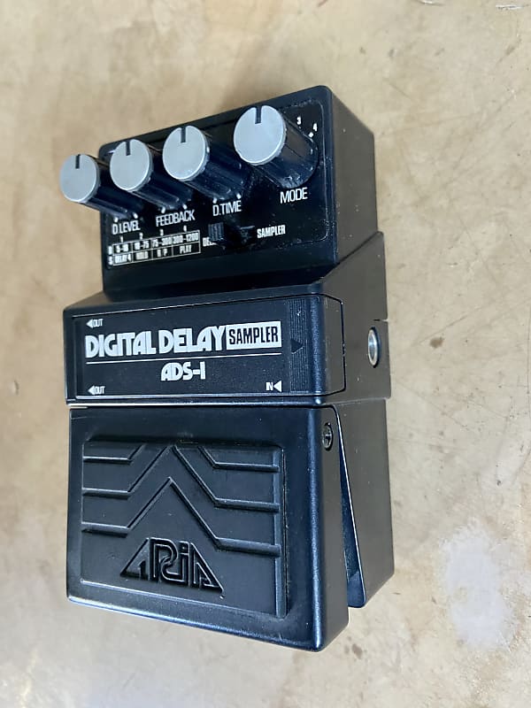 ギター ARIA DIGITAL DELAY SAMPLER ADS-1 Vintage Aria ADS-1 Digital Delay & Sampler Effects Pedal