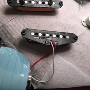 Fender USA Strat PICKUPS #016730 2 pickups , 80s, reads 6.20 and