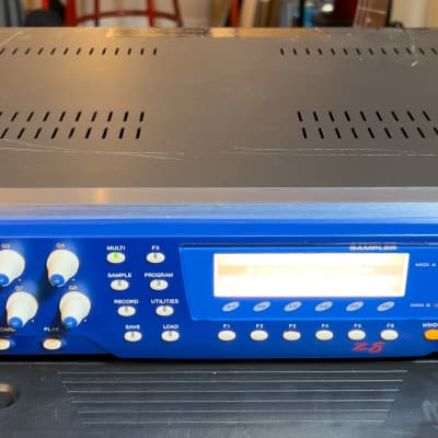 Akai Z8 Sampler - Silver