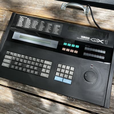 Yamaha QX1 MIDI Sequencer with Disks image 2