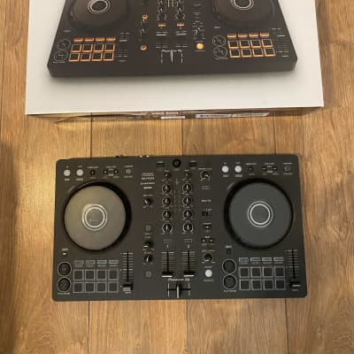 Pioneer DDJ-FLX4 2-Channel DJ Controller 2022 - Present - Graphite image 2