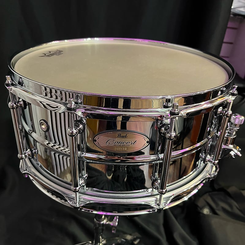 Pearl Concert Series Snare Drum 14"x6.5" Chrome image 1
