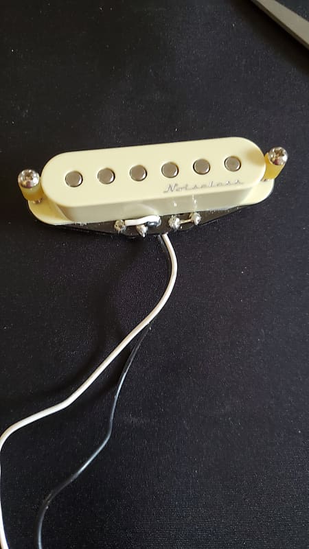 Fender Vintage Noiseless Stratocaster Neck Pickup | Reverb